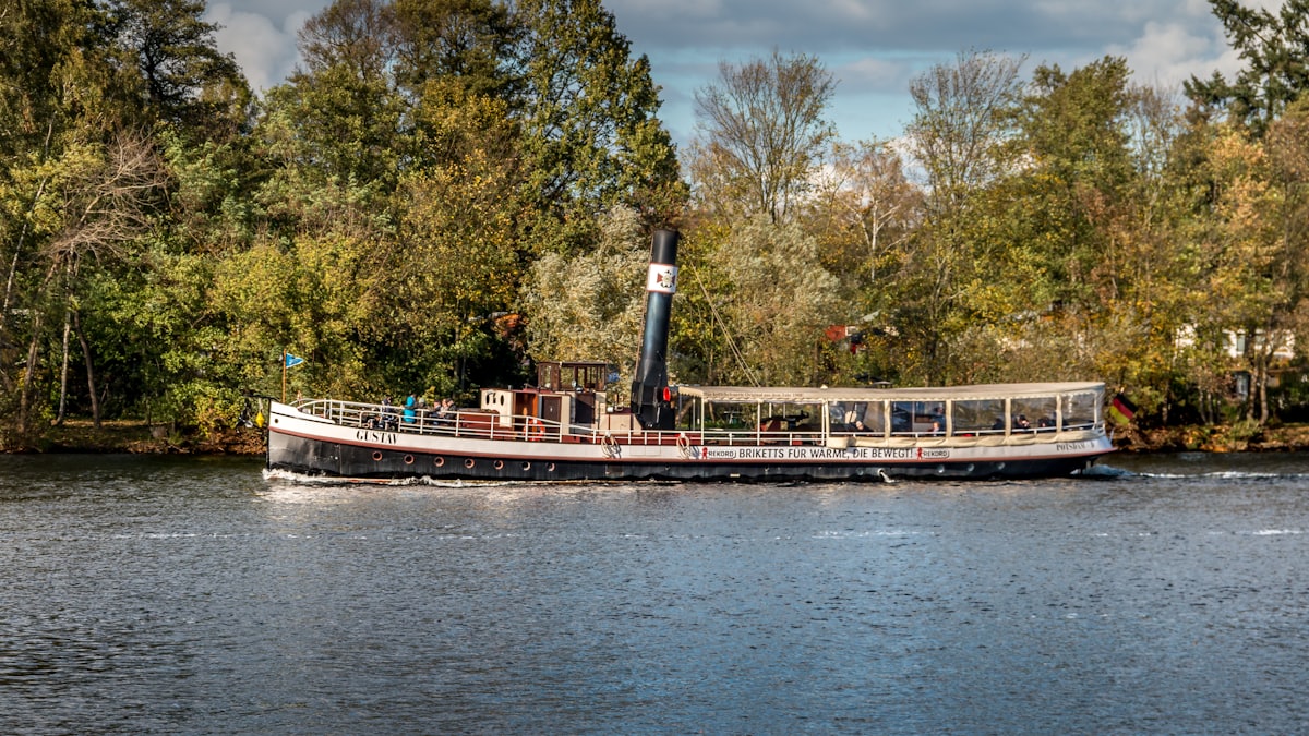 Historischer Dampfer auf dem Wannsee